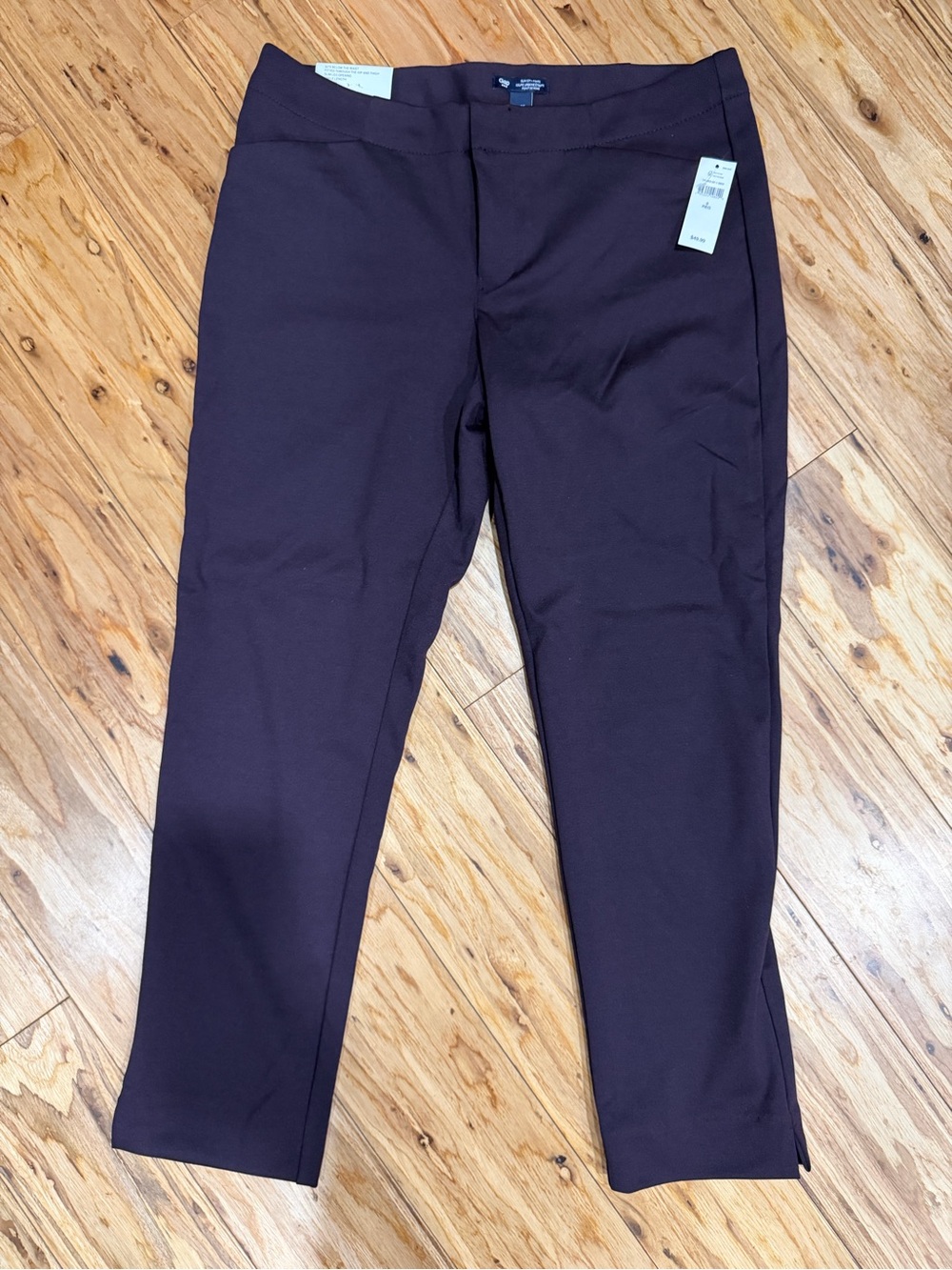 GAP Women's Cropped Pull-On Pants - Deep Plum